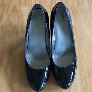 Bandolino Patent Heels